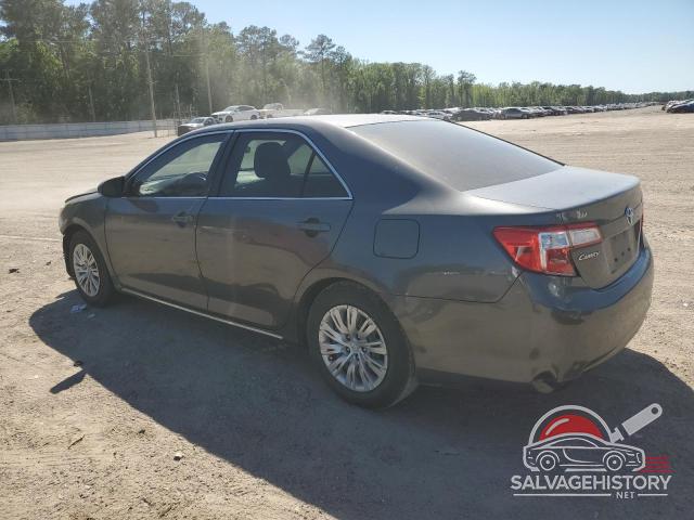 4T1BF1FK1EU349668 2014 TOYOTA CAMRY photo no. 2