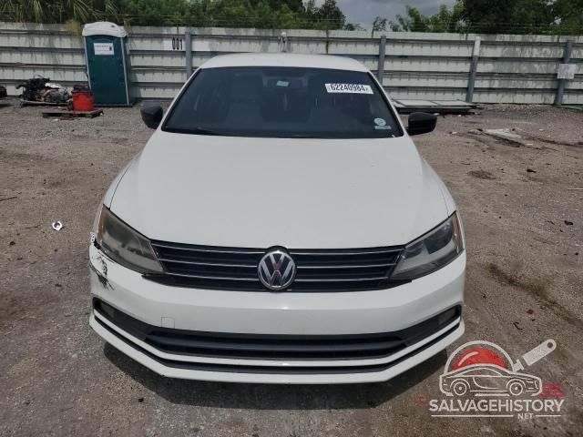 3VWD17AJ0GM260398 2016 VOLKSWAGEN JETTA photo no. 5