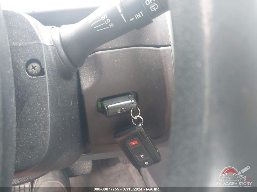 JTDKB20U253008558 2005 TOYOTA PRIUS photo no. 11