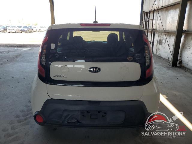 KNDJN2A21G7357626 2016 KIA SOUL photo no. 6