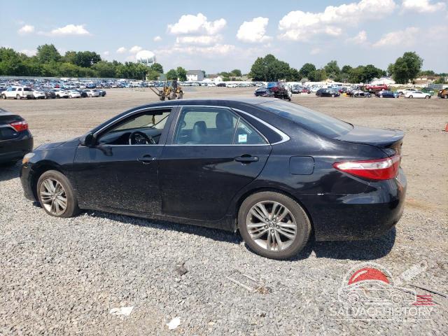 4T1BF1FK3GU118967 2016 TOYOTA CAMRY photo no. 2
