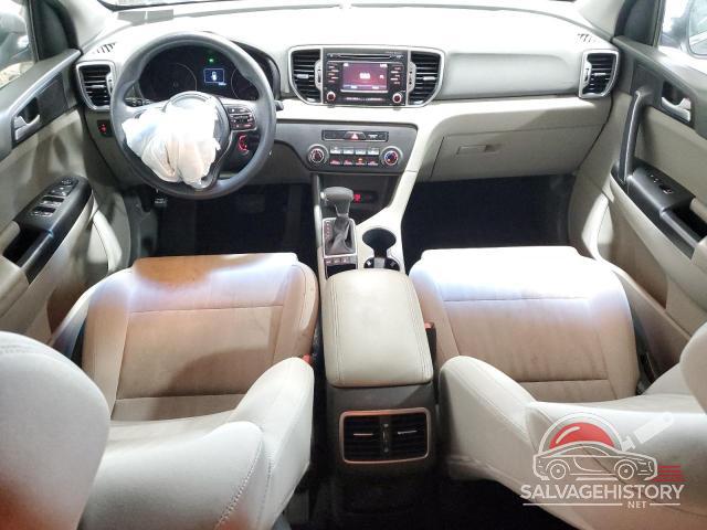 KNDPMCAC0H7112328 2017 KIA SPORTAGE photo no. 8