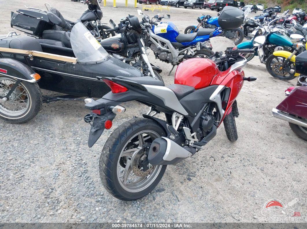 MLHMC4106C5202036 2012 HONDA CBR250 photo no. 4