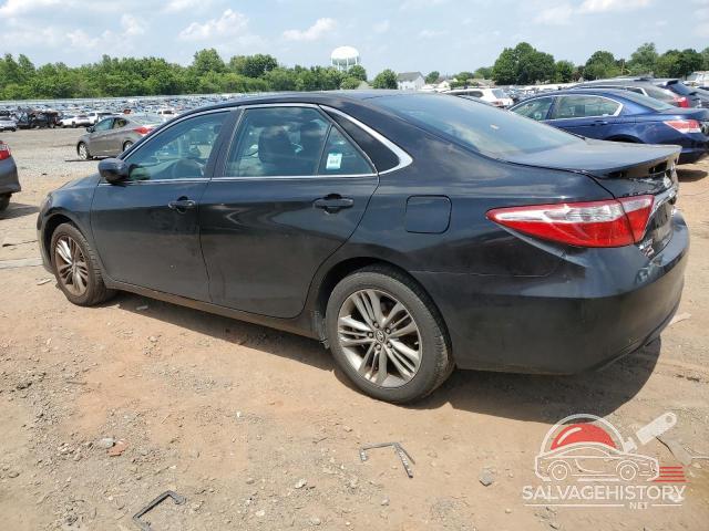 4T1BF1FK5HU679138 2017 TOYOTA CAMRY photo no. 2