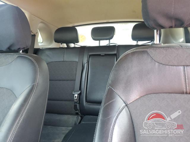 KNDCC3LC0H5047815 2017 KIA NIRO photo no. 10