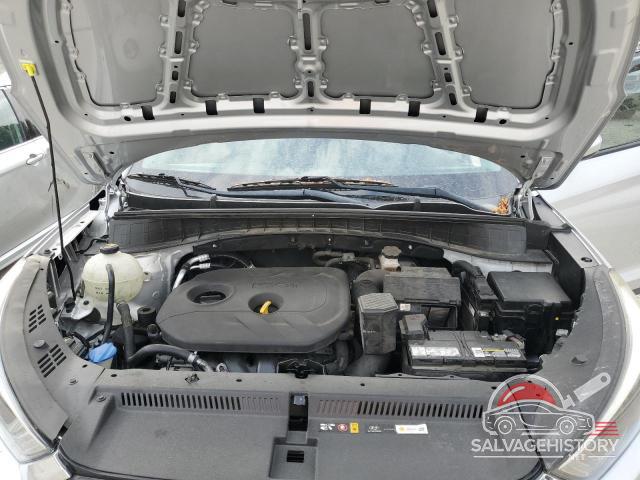 KM8J23A42JU739295 2018 HYUNDAI TUCSON photo no. 11