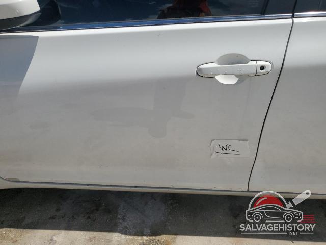4T1BF1FK4GU202697 2016 TOYOTA CAMRY photo no. 12