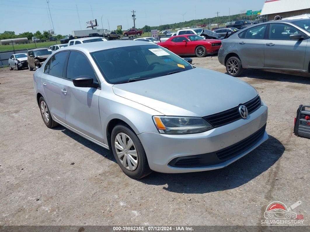 3VW2K7AJ5EM300122 2014 VOLKSWAGEN JETTA photo no. 3