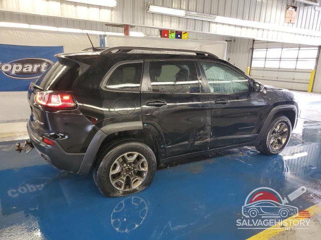 1C4PJMBN1KD389240 2019 JEEP CHEROKEE photo no. 3