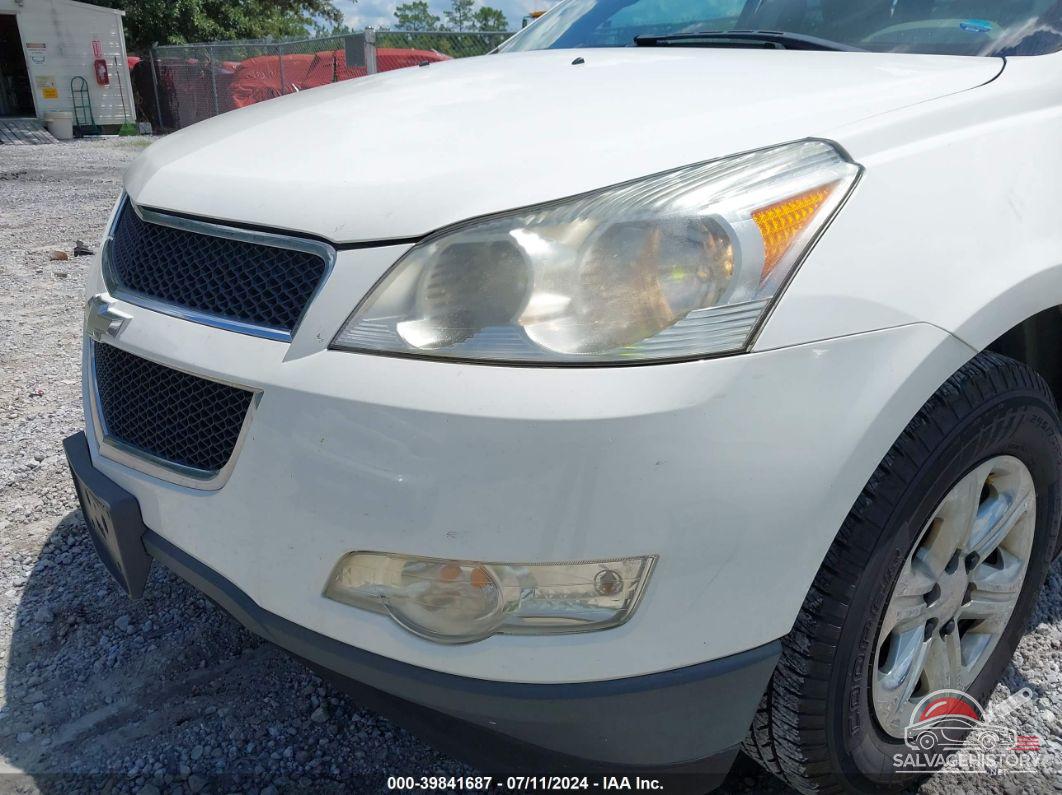 1GNKRFED6BJ415566 2011 CHEVROLET TRAVERSE photo no. 6