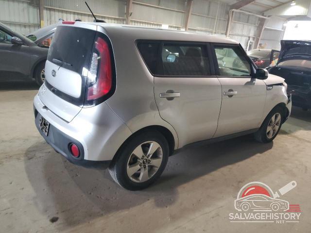 KNDJN2A22H7429225 2017 KIA SOUL photo no. 3