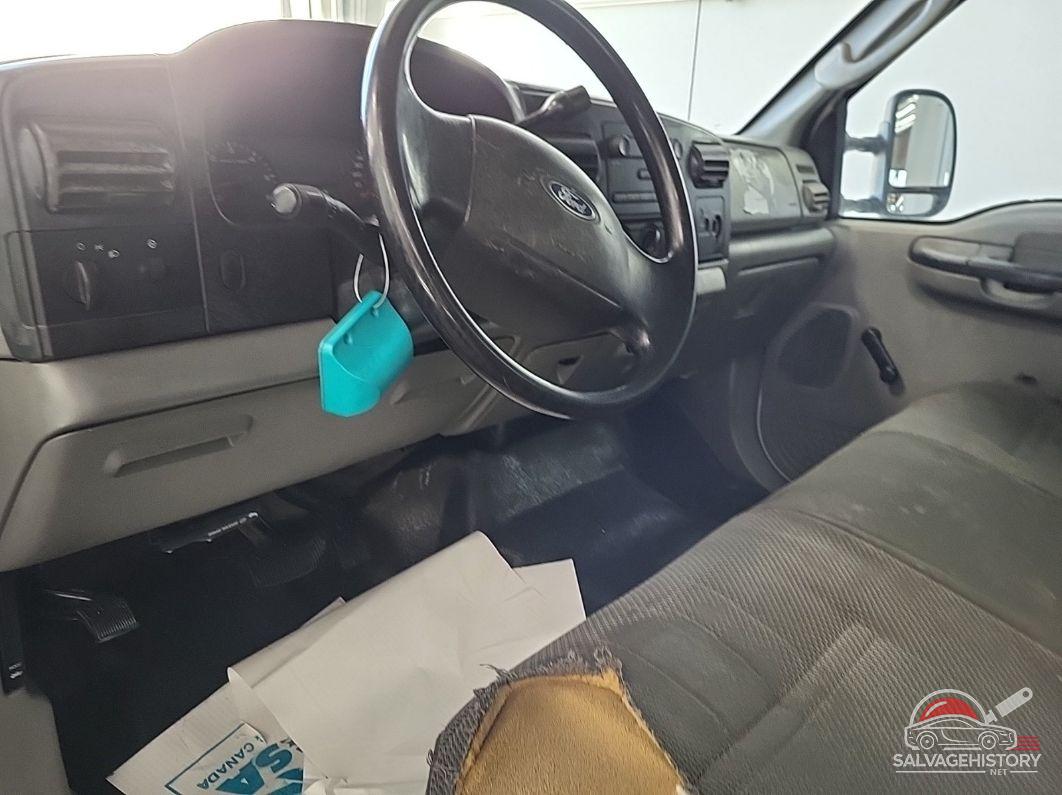 1FTSX20545EB22186 2005 FORD F250 photo no. 2