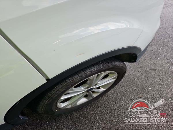 1FMCU0GD8HUC54226 2017 FORD ESCAPE photo no. 8