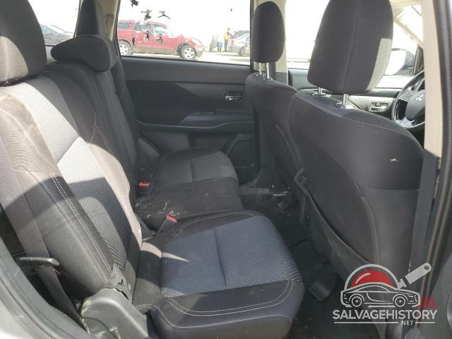 JA4AZ2A33LZ611827 2020 MITSUBISHI OUTLANDER photo no. 11