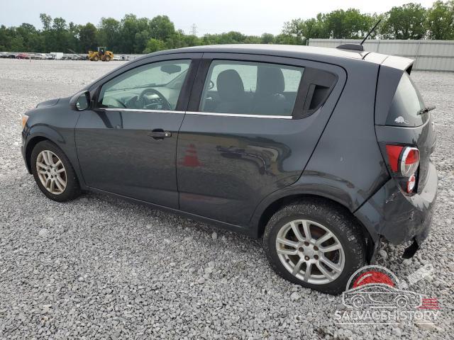 1G1JC6SB2F4128232 2015 CHEVROLET SONIC photo no. 2