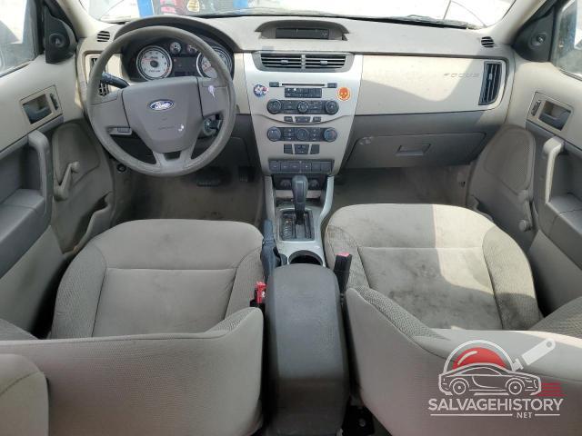 1FAHP3EN0AW263386 2010 FORD FOCUS photo no. 8