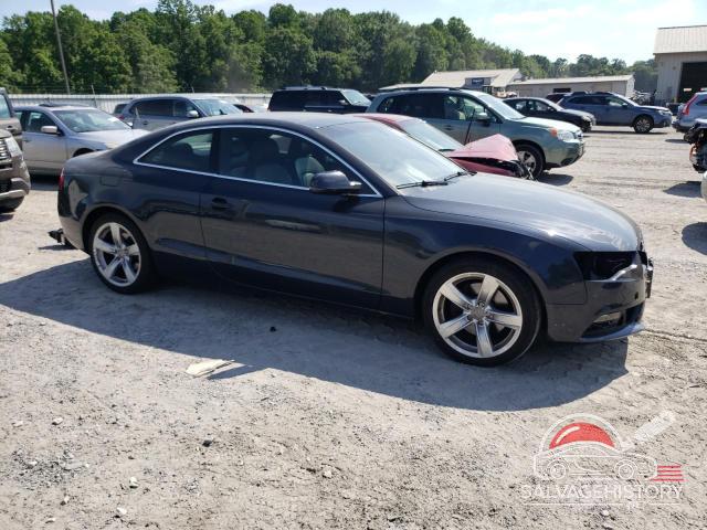 WAULFAFR9DA043580 2013 AUDI A5 photo no. 4