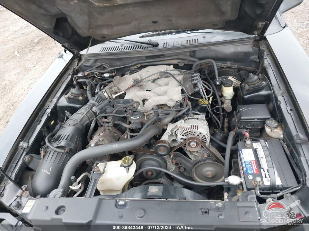 1FAFP4043YF138517 2000 FORD MUSTANG photo no. 10