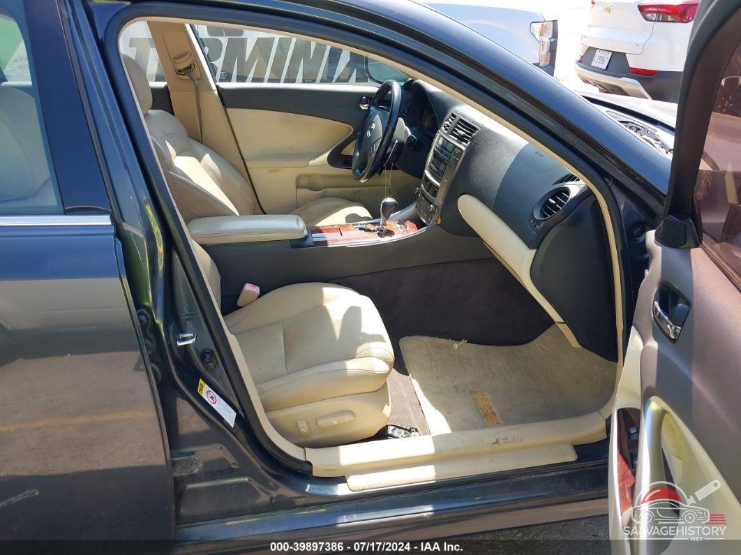 JTHBK262465016428 2006 LEXUS IS 250 photo no. 5