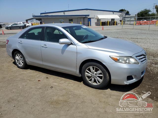 4T1BF3EK0BU724989 2011 TOYOTA CAMRY photo no. 4