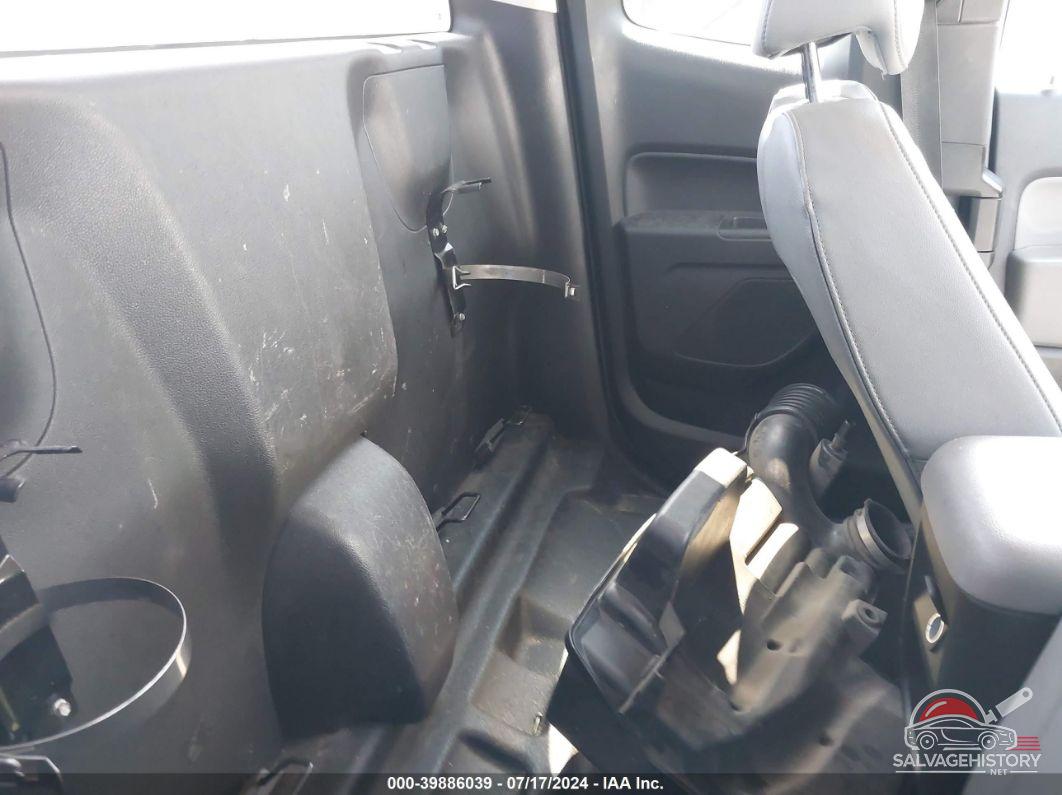 1GCHSBEAXH1317493 2017 CHEVROLET COLORADO photo no. 8