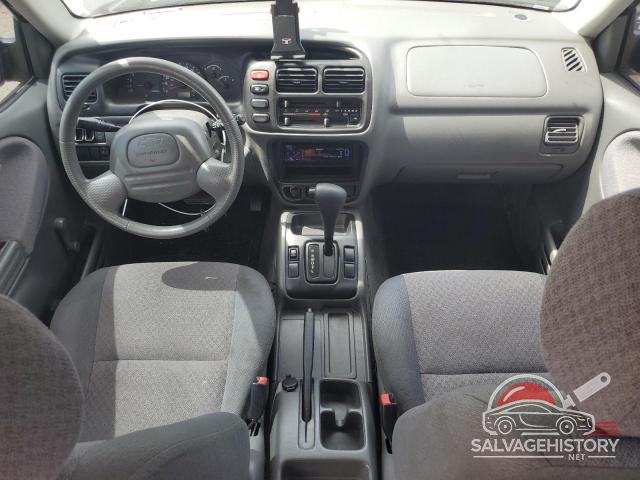 2CNBE13C8Y6947372 2000 CHEVROLET TRACKER photo no. 8