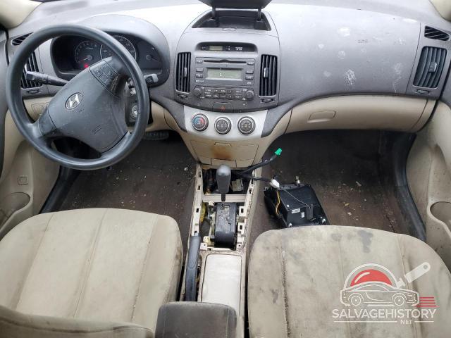 KMHDU4AD7AU047658 2010 HYUNDAI ELANTRA photo no. 8