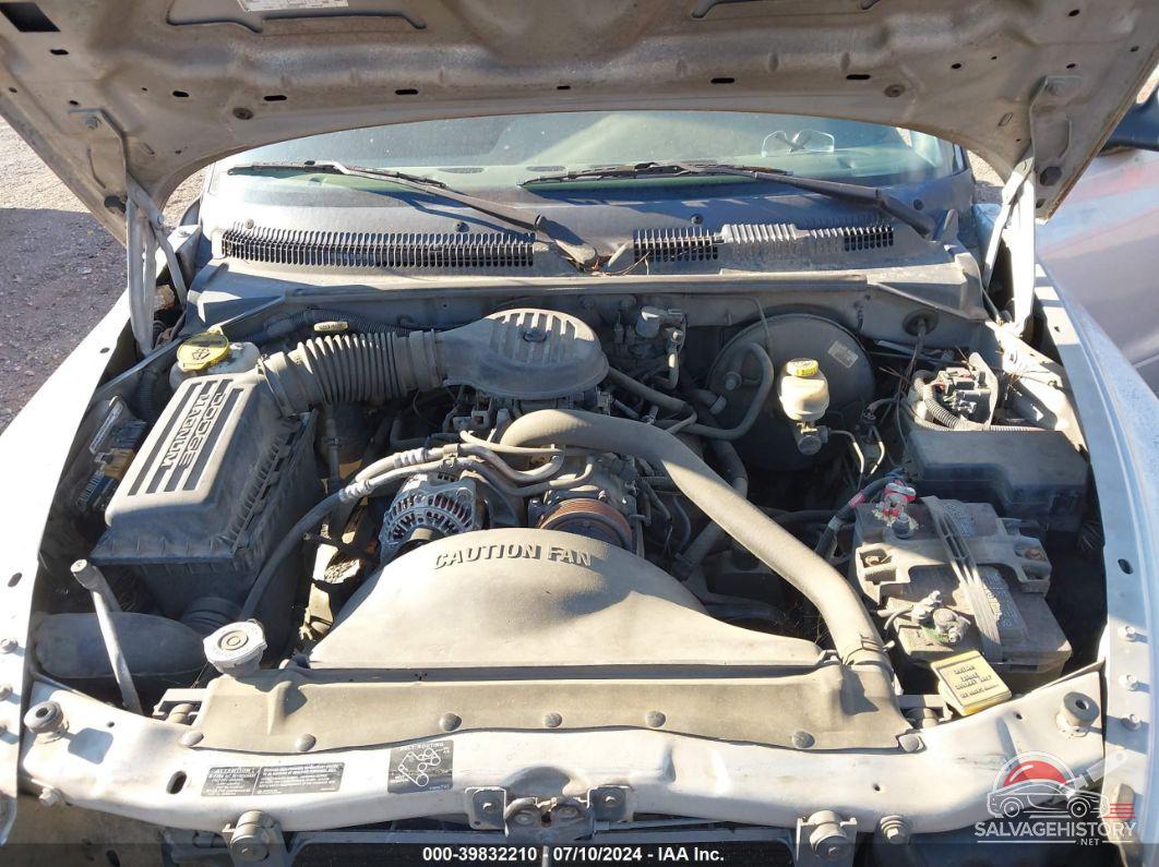 1B7FL26X5WS592882 1998 DODGE DAKOTA photo no. 10