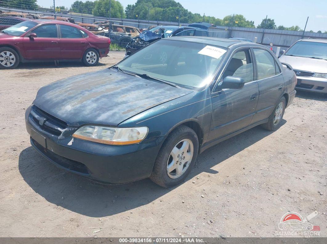 1HGCG1650WA071396 1998 HONDA ACCORD photo no. 2