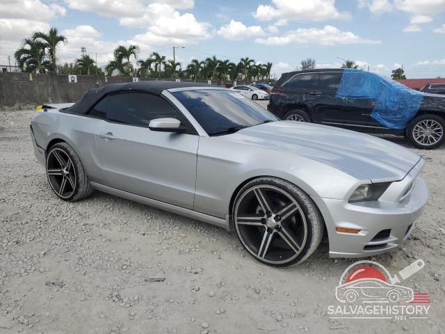 1ZVBP8EM9E5266459 2014 FORD ALL Models photo no. 4