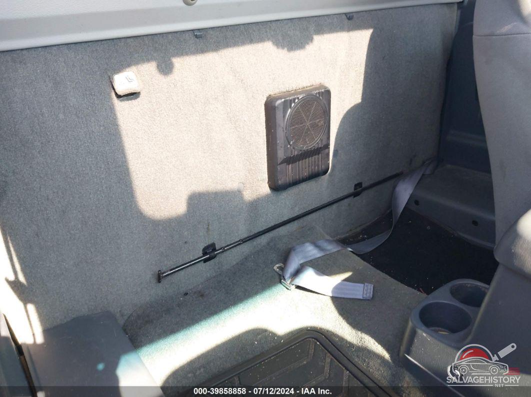 1N6ED26T31C331160 2001 NISSAN FRONTIER photo no. 8