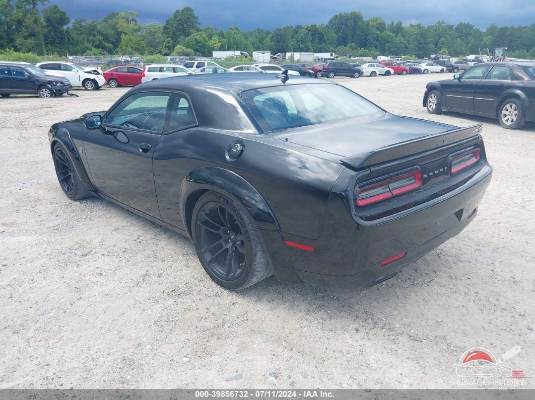 2C3CDZAG4HH572556 2017 DODGE CHALLENGER photo no. 3