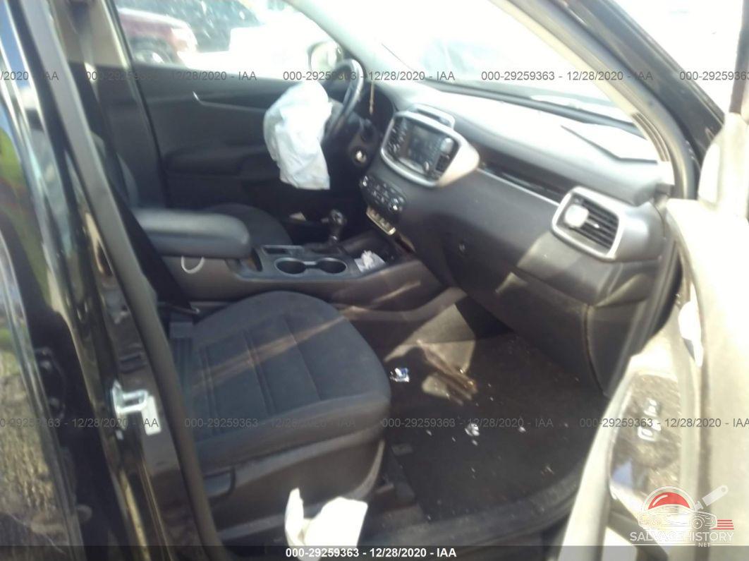 5XYPG4A52HG222489 2017 KIA SORENTO photo no. 5