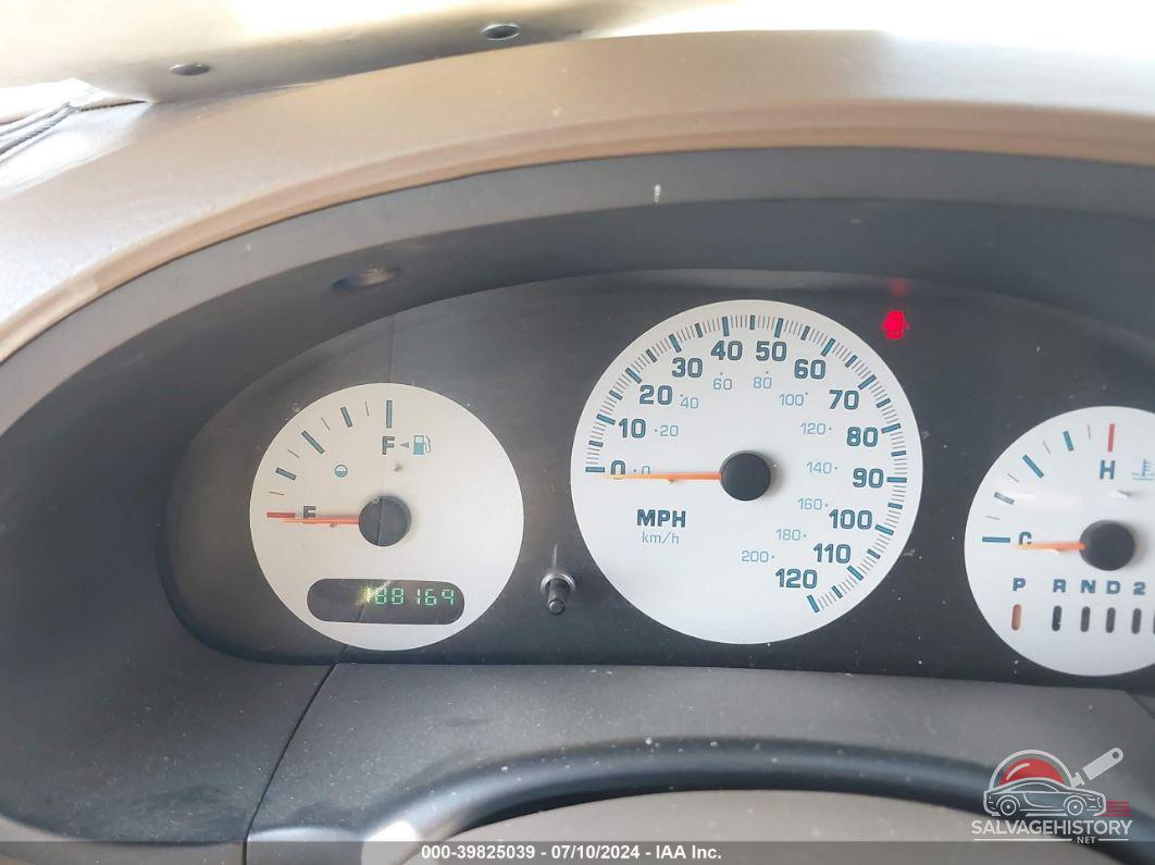 1B8GP25B12B530559 2002 DODGE CARAVAN photo no. 7