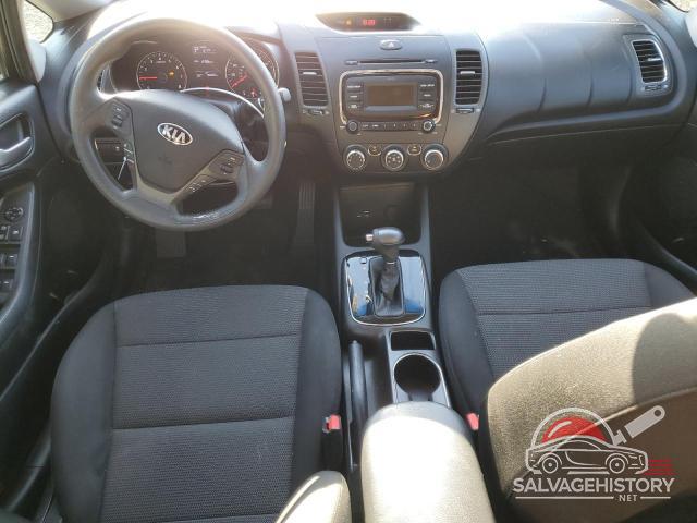 3KPFK4A78HE130392 2017 KIA FORTE photo no. 8