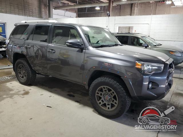 JTEBU5JR6H5427488 2017 TOYOTA 4RUNNER photo no. 4