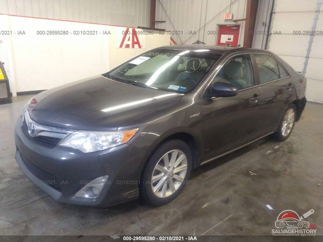 4T1BD1FK3DU066581 2013 TOYOTA CAMRY HYBRID photo no. 2