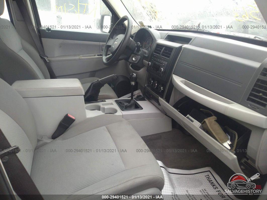 1J8GN28K08W119606 2008 JEEP LIBERTY photo no. 5