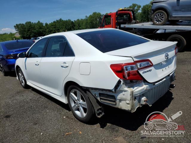 4T1BF1FK1CU514065 2012 TOYOTA CAMRY photo no. 2