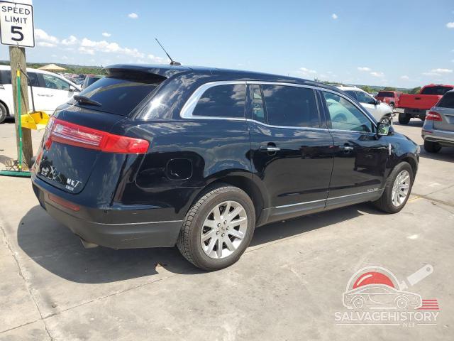 2LMHJ5NK5JBL02472 2018 LINCOLN MKT photo no. 3