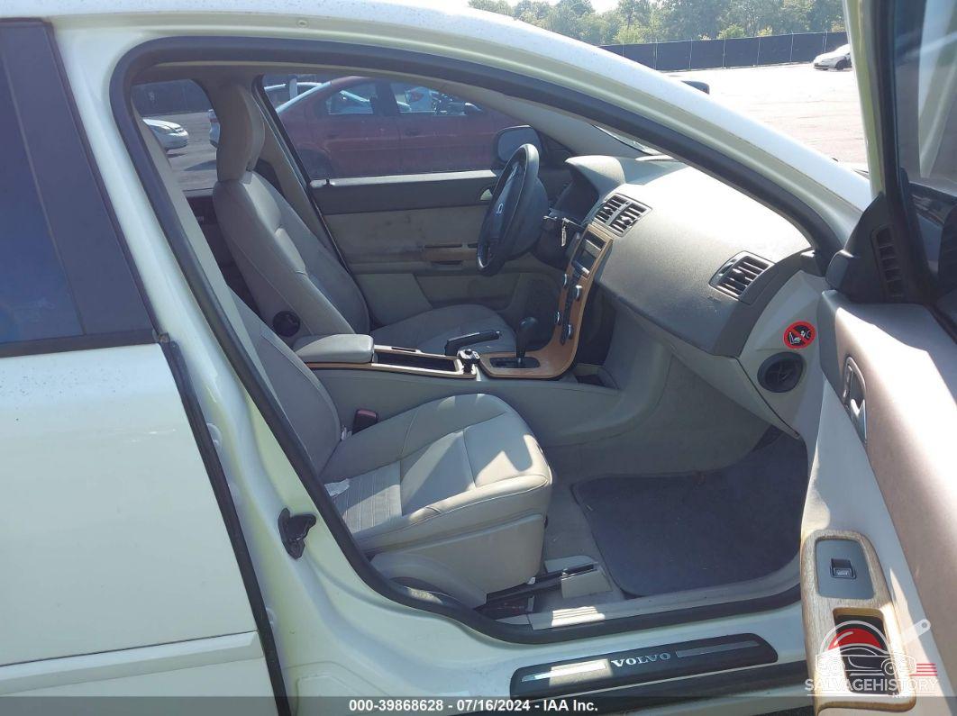 YV1MS390X82380779 2008 VOLVO S40 photo no. 5