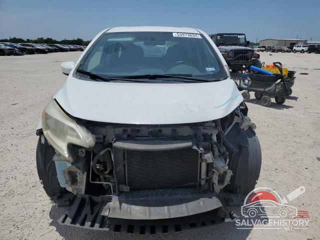 3N1CE2CP4FL422788 2015 NISSAN VERSA photo no. 5