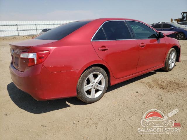 4T1BF1FK2EU753580 2014 TOYOTA CAMRY photo no. 3
