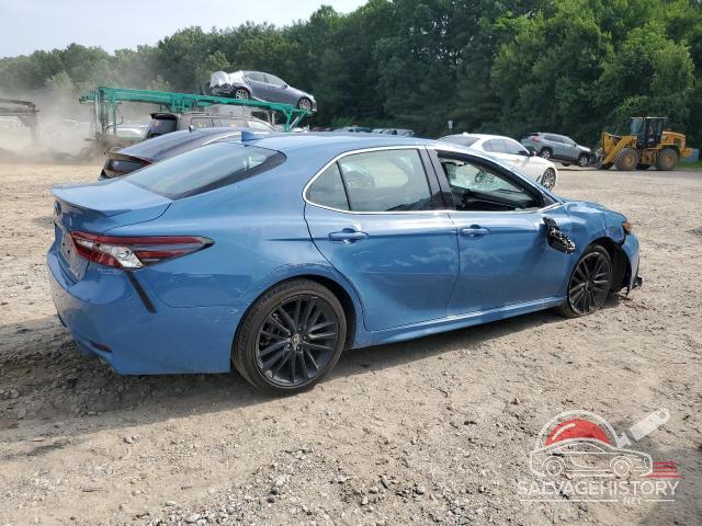 4T1K61AK1PU134396 2023 TOYOTA CAMRY photo no. 3