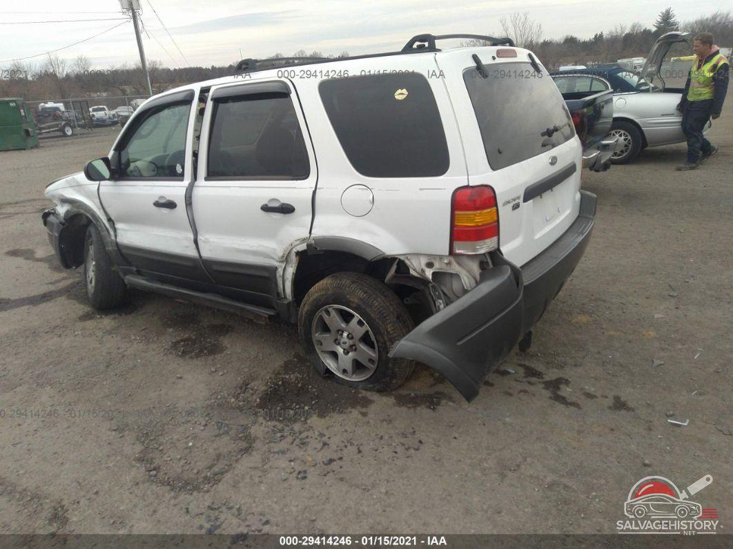 1FMCU93143KD20176 2003 FORD ESCAPE photo no. 3