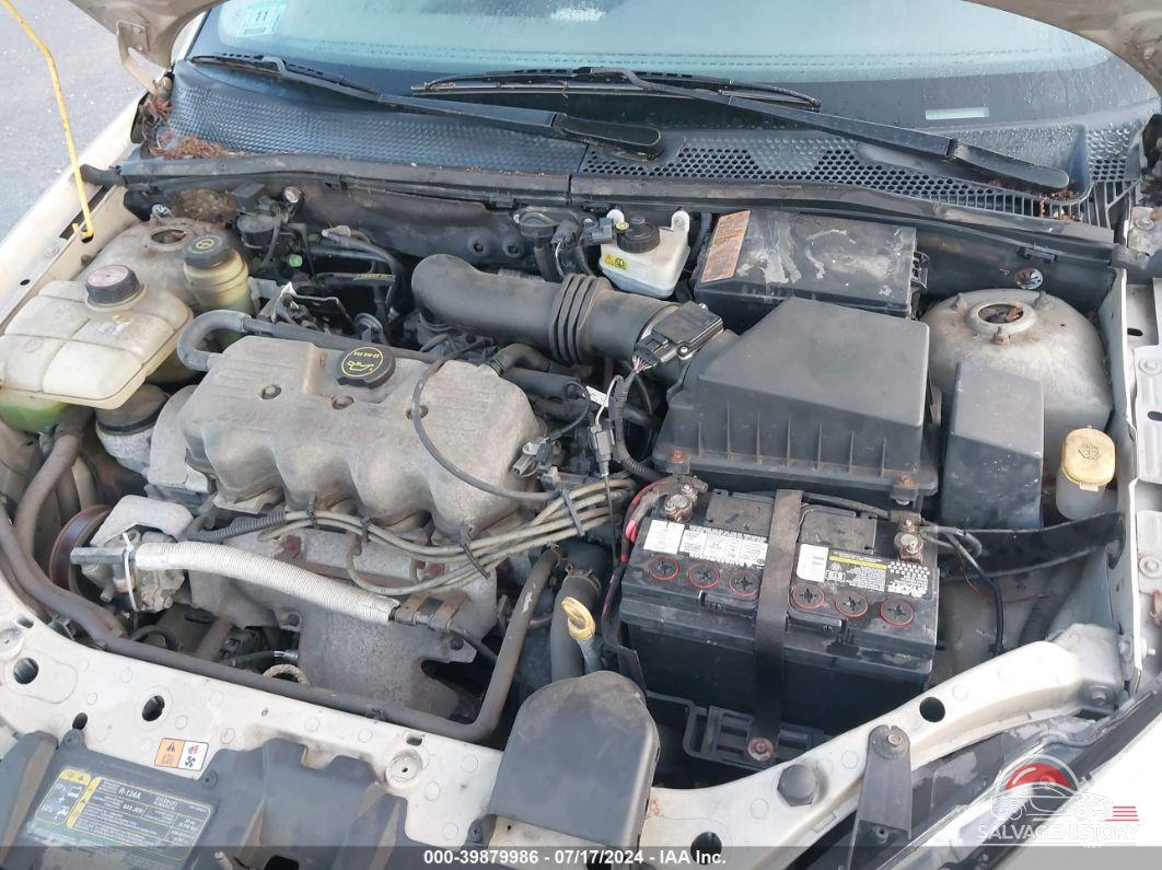 1FAFP33P02W232829 2002 FORD FOCUS photo no. 10