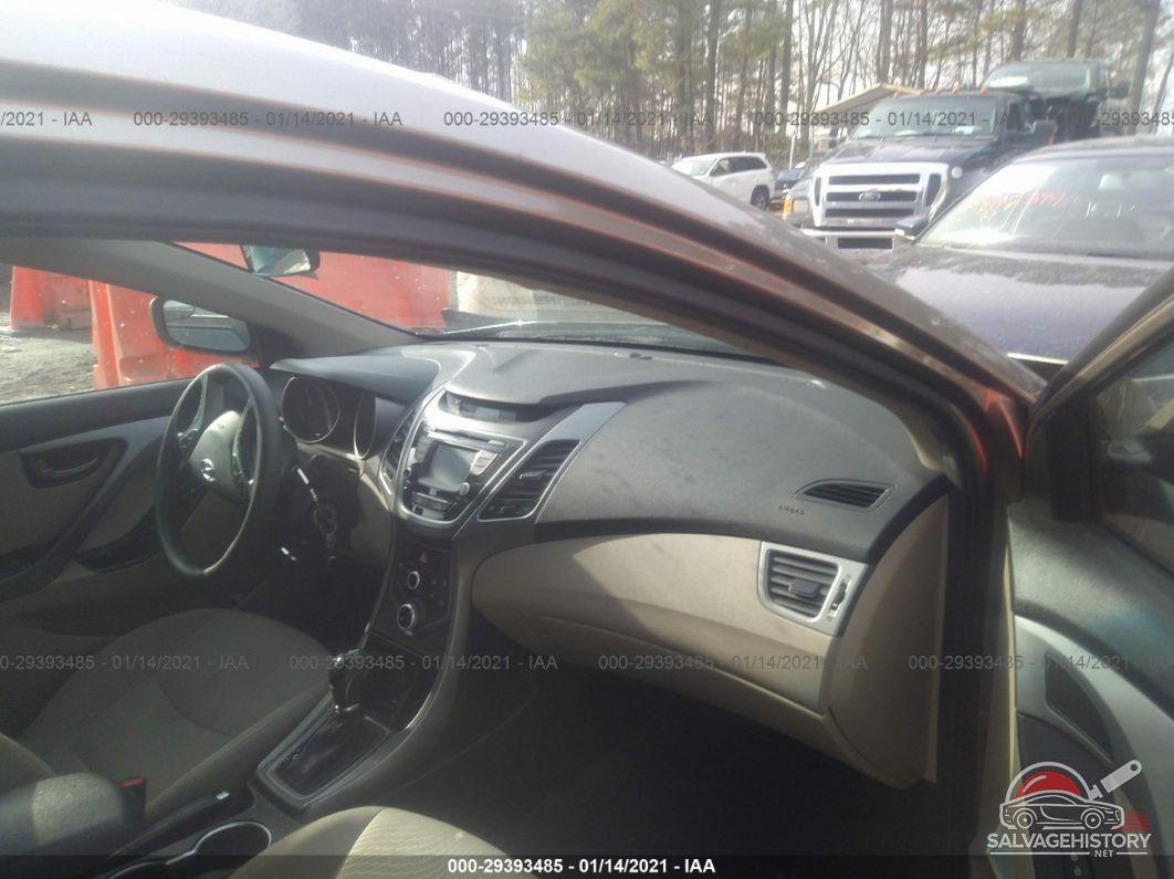 5NPDH4AE4FH633155 2015 HYUNDAI ELANTRA photo no. 5