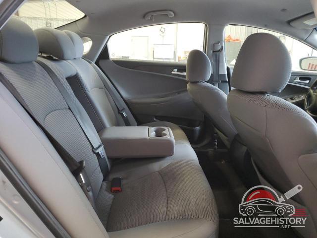 5NPEB4AC1BH174990 2011 HYUNDAI SONATA photo no. 10