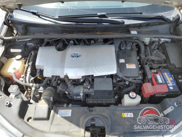JTDKARFU4J3068015 2018 TOYOTA PRIUS photo no. 11