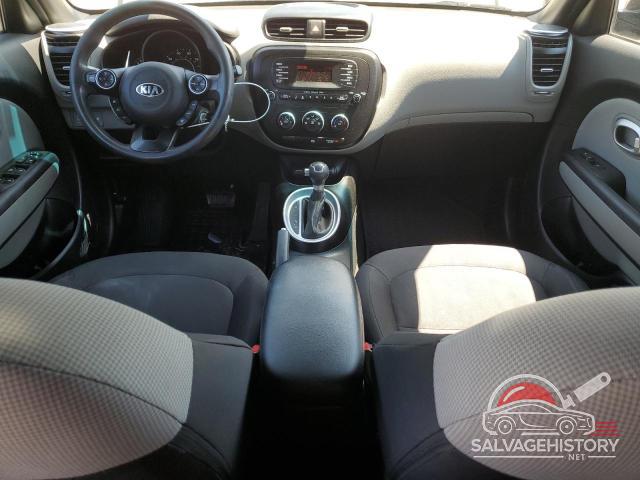 KNDJN2A22F7230320 2015 KIA SOUL photo no. 8